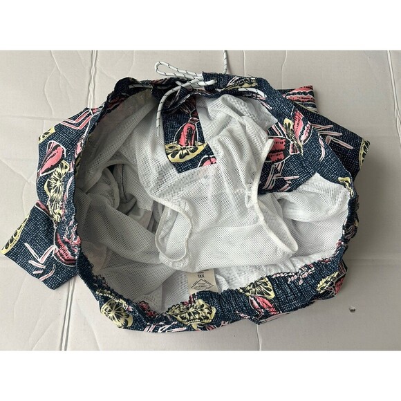 St John's Bay Men's Swim Trunks Shorts XXL - Picture 4 of 7